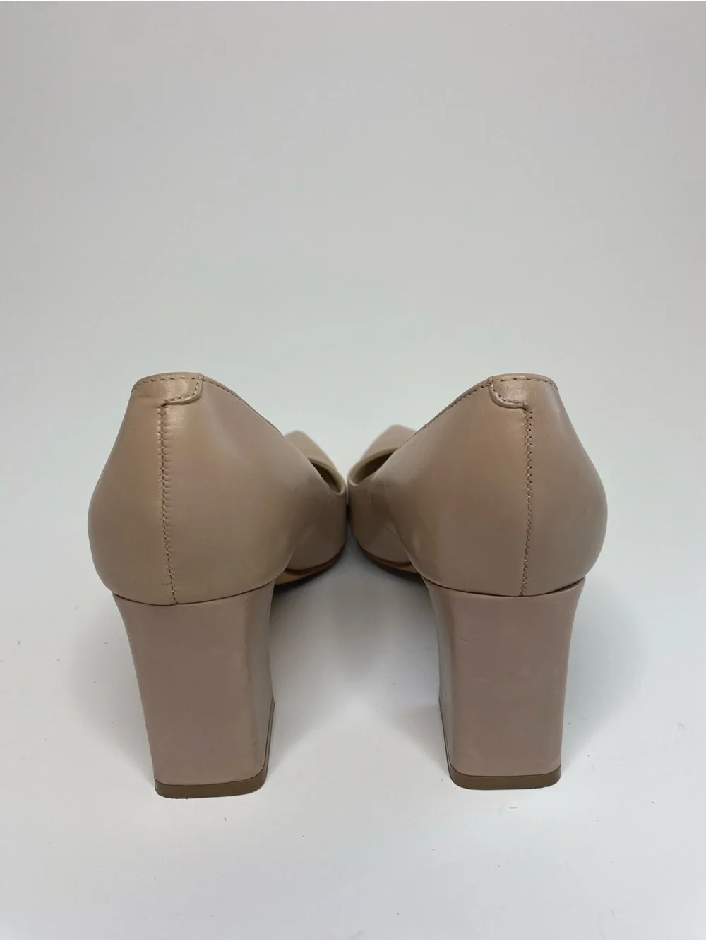Marc Fischer Zala Block heel Pointy toe Leather pump Size 5 Neutral career
